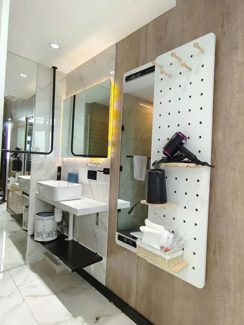 Inotel Suite Hongkong 3*,  China